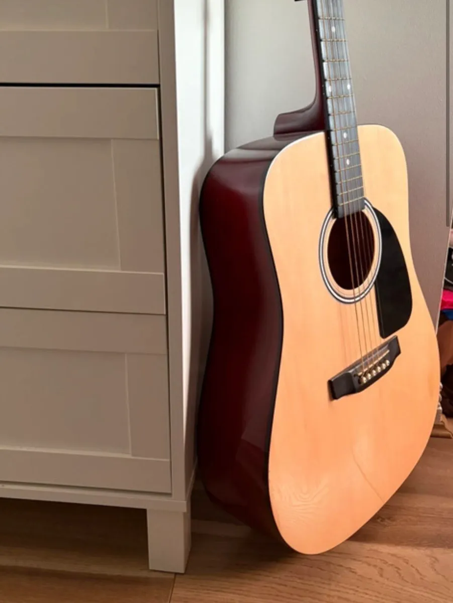 Squire Fender Guitar - Image 2