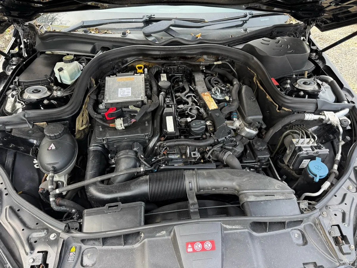 2012 Mercedes E220 AMG Cdi - Image 3