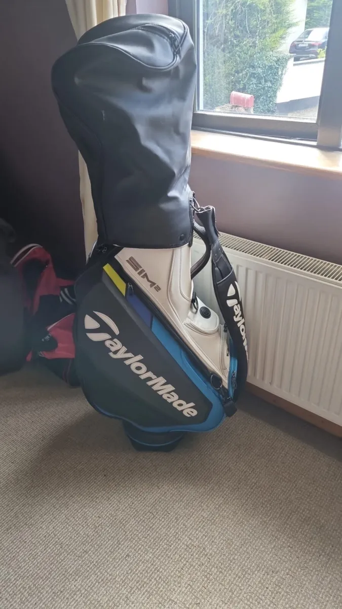 Taylormade Tour bag - Image 1