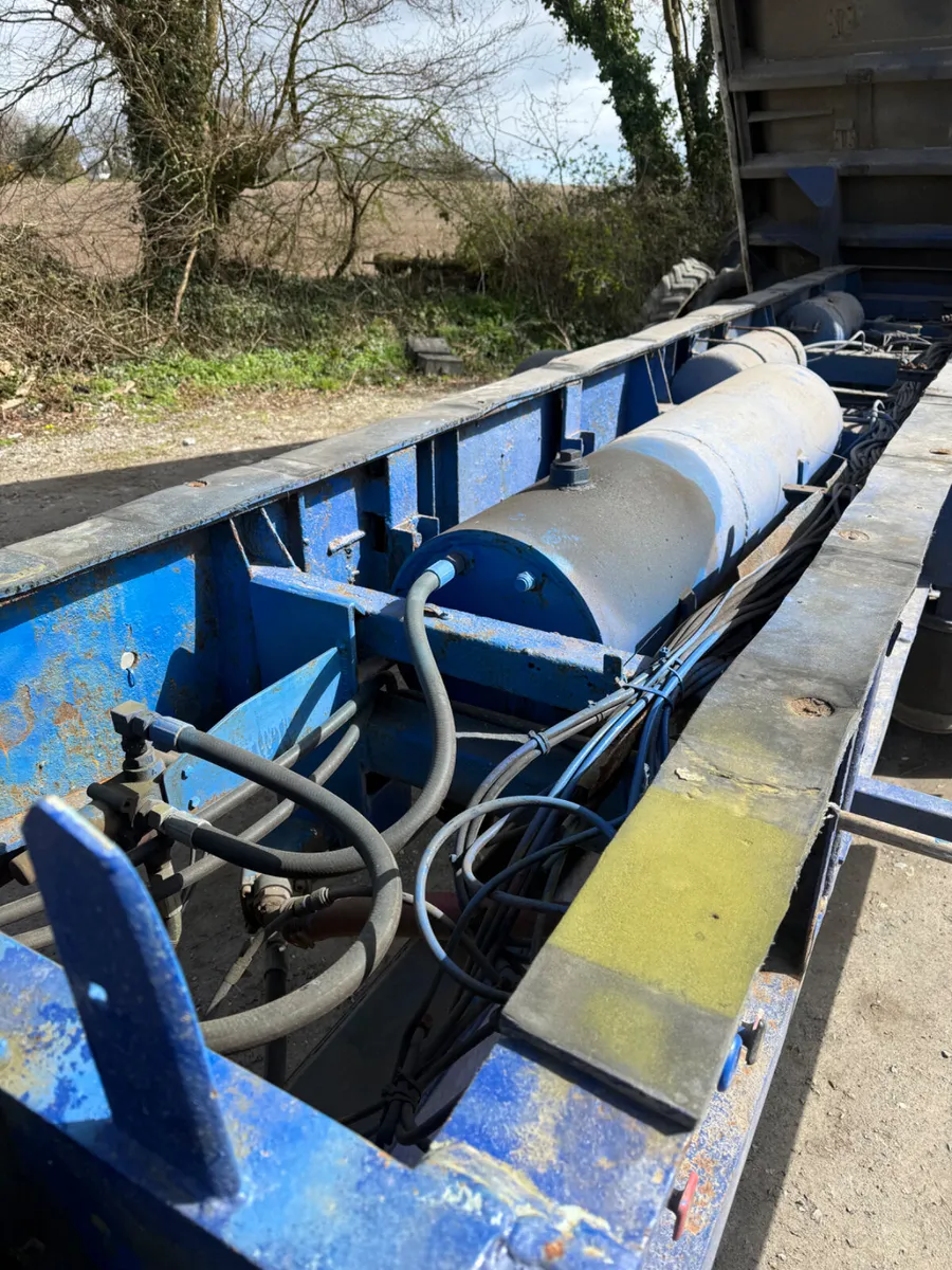 24ft Tri Axle Aluminium grain Trailer €12950 No Va - Image 4