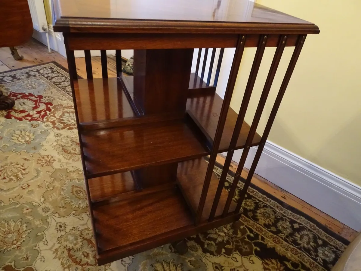 Revolving bookcase - Image 2