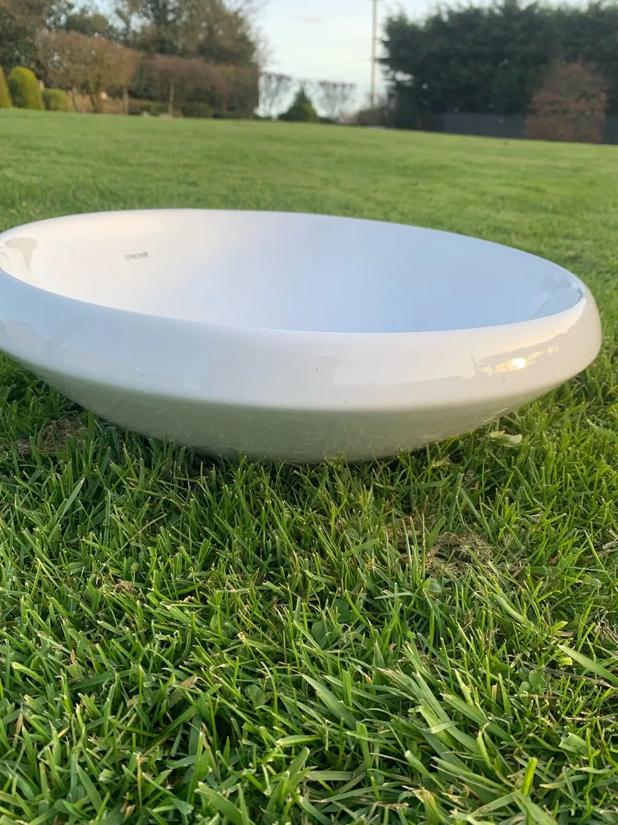 Round wash basin - Image 1