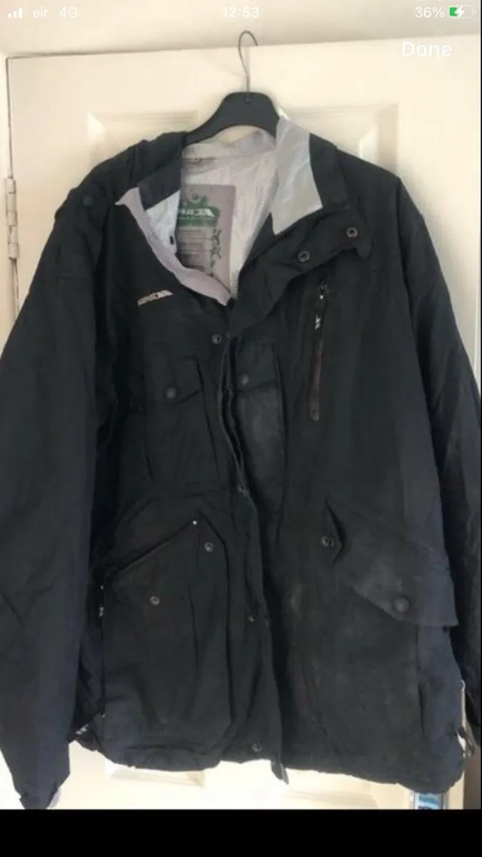 Mens trespass jacket size M €20 - Image 1