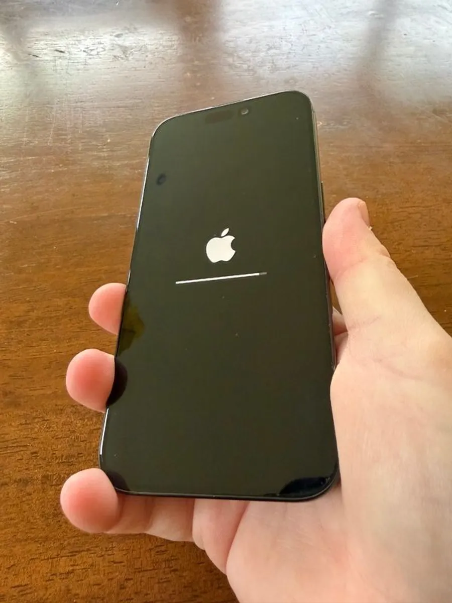 iPhone 15 Pro Unlocked - Image 4