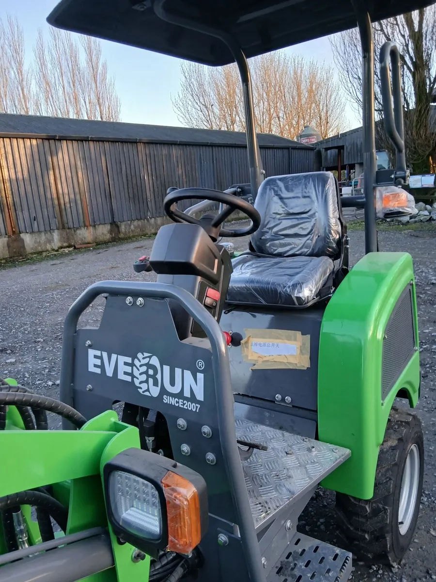 Everun EREL05 electric loader - Image 2