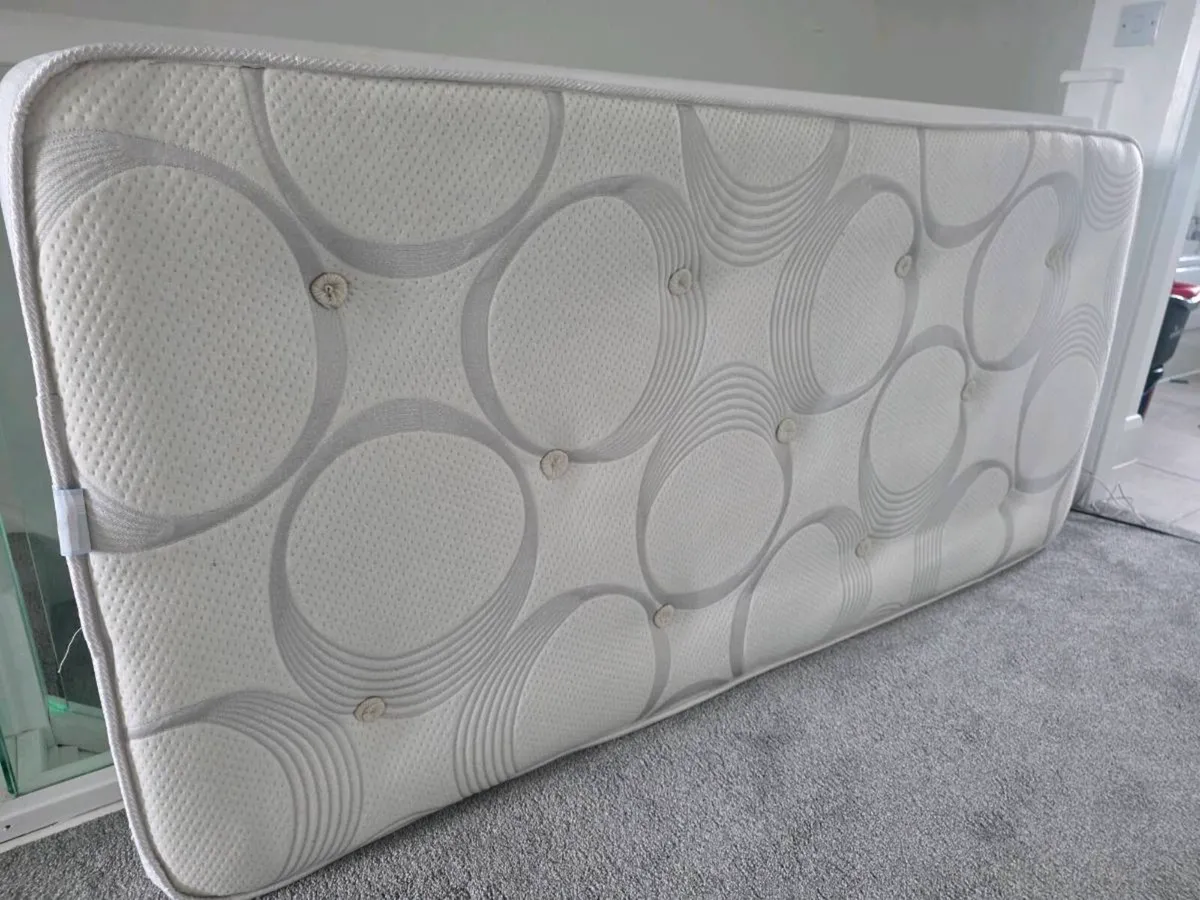 FREE Single Bed Mattress Like New, Soft - Image 1