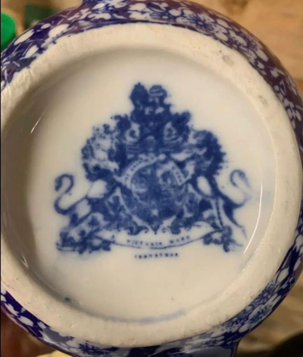 1920s Tea Pot and Trivet - Image 2