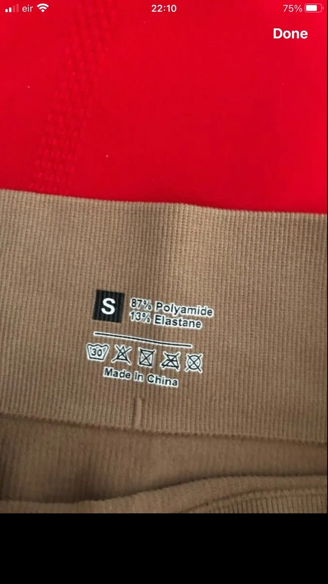 Ladies shorts size S €3 - Image 3