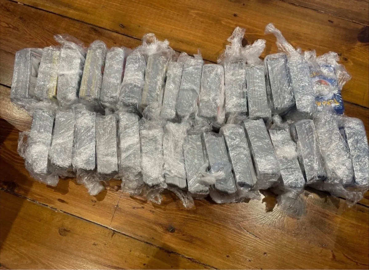 Pokemon 200 card bundle