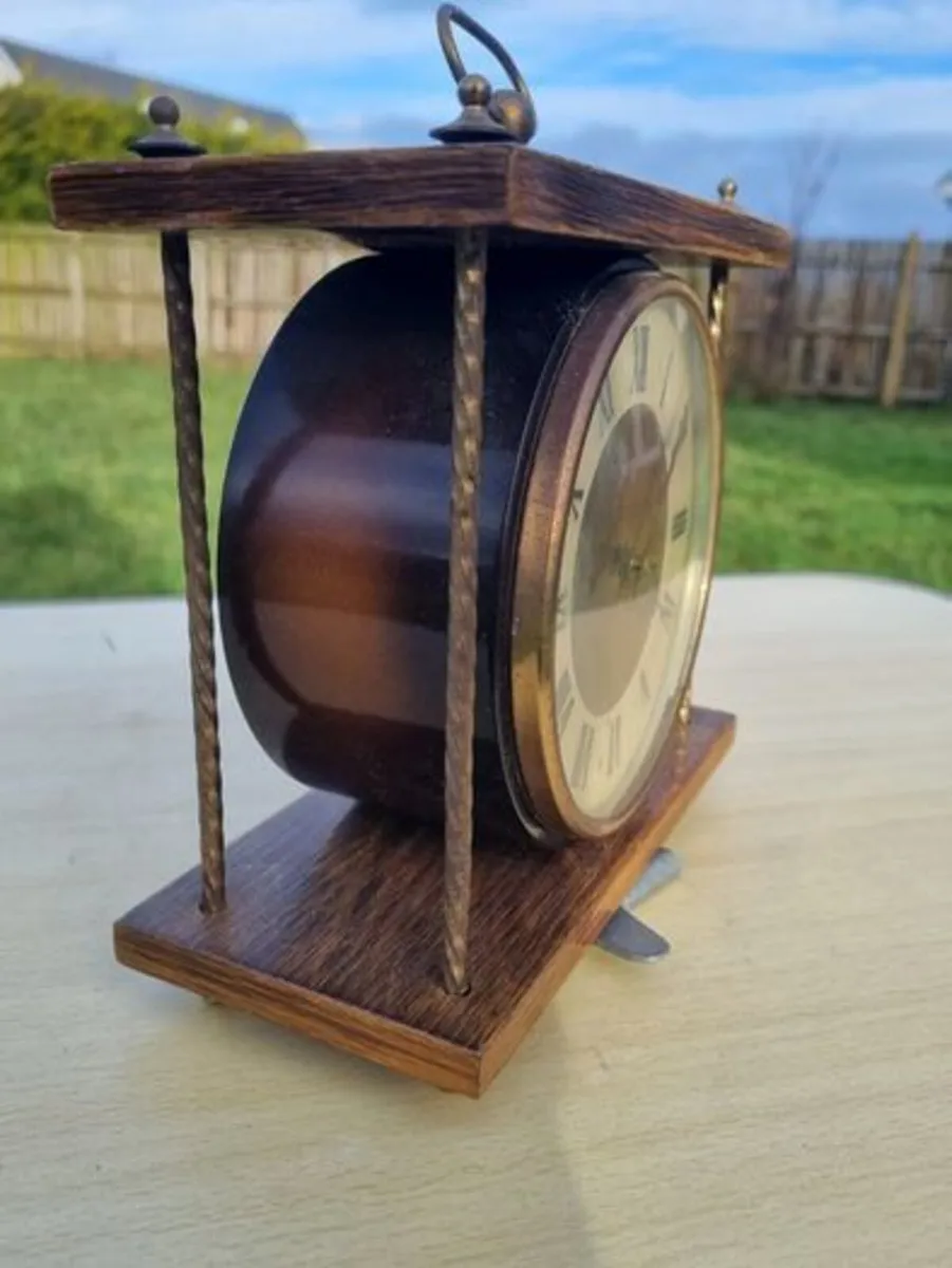 Vintage mantel clock/desk clock "Vesna" - Image 2