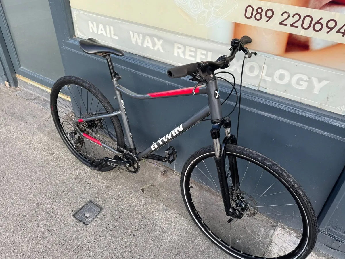 Btwin hybrid bike ❗️Open 7 days of the week ❗️ - Image 2