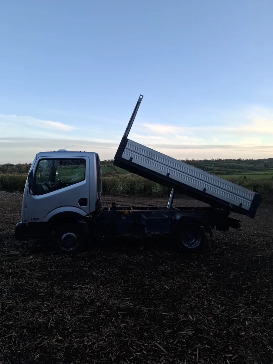 Nissan cabstar - Image 2