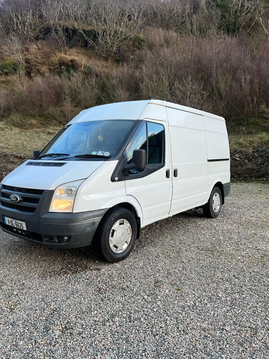 2011 Ford transit - Image 2