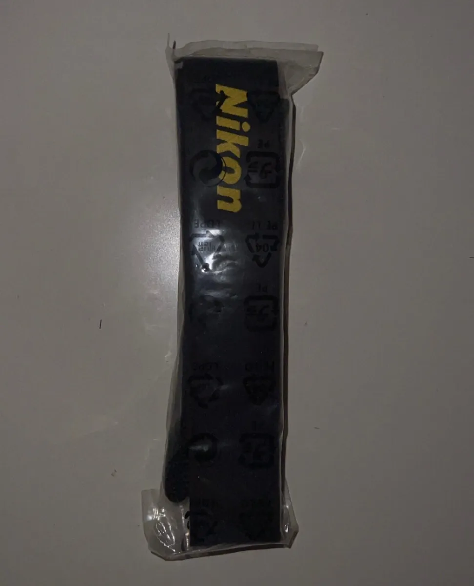 Nikon Z30 Camera + DX 16-50mm Lens - Image 4