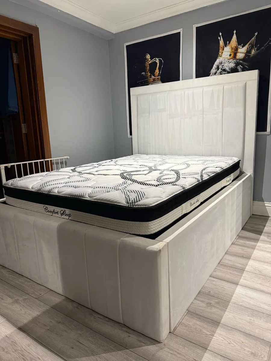 Double bed and Mattress - Image 1