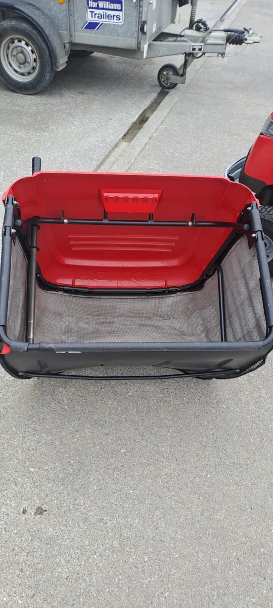 Honda ride on lawn mower - Image 4