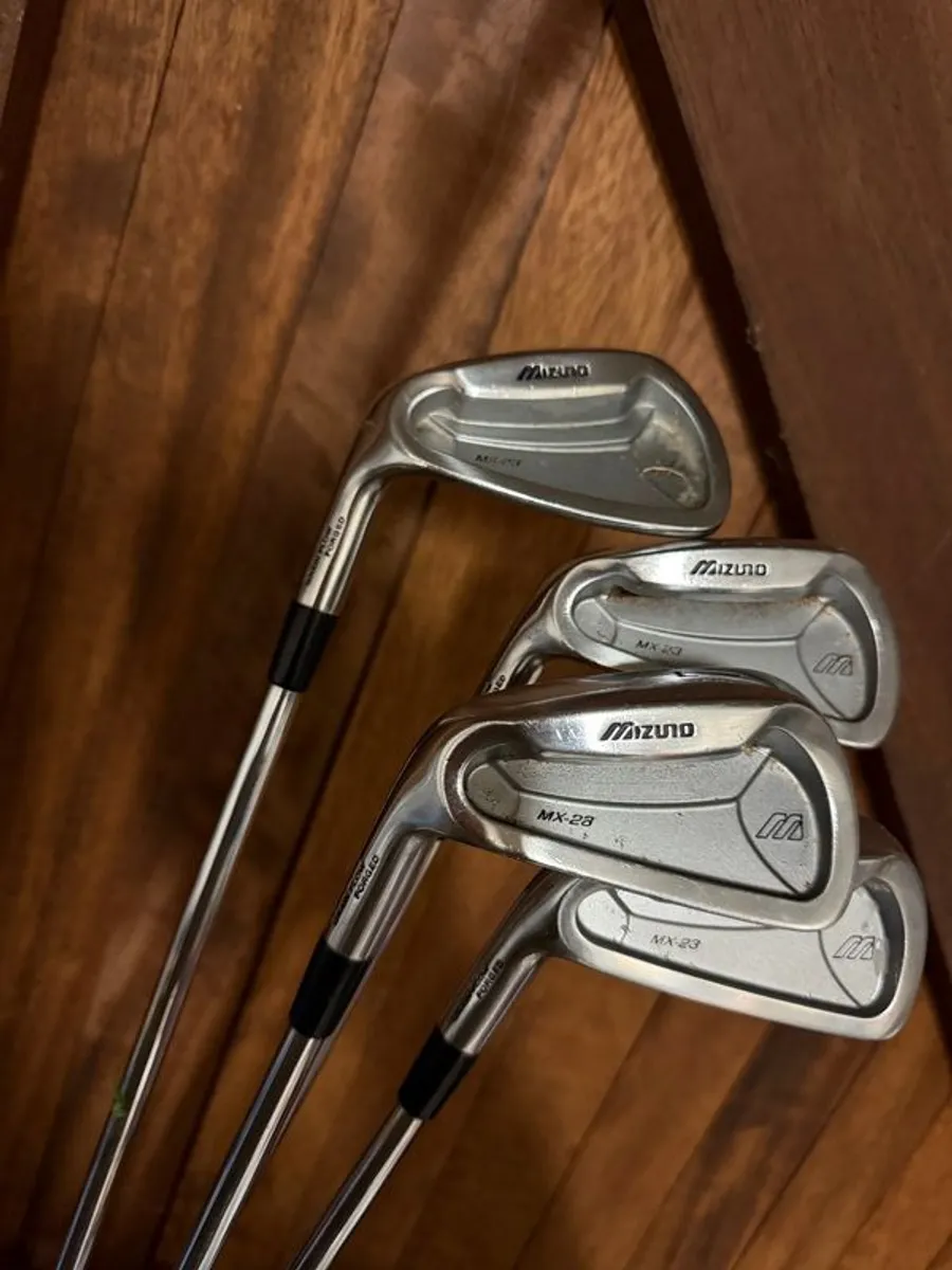Left handed Mizuno irons wedges & woods - Image 2