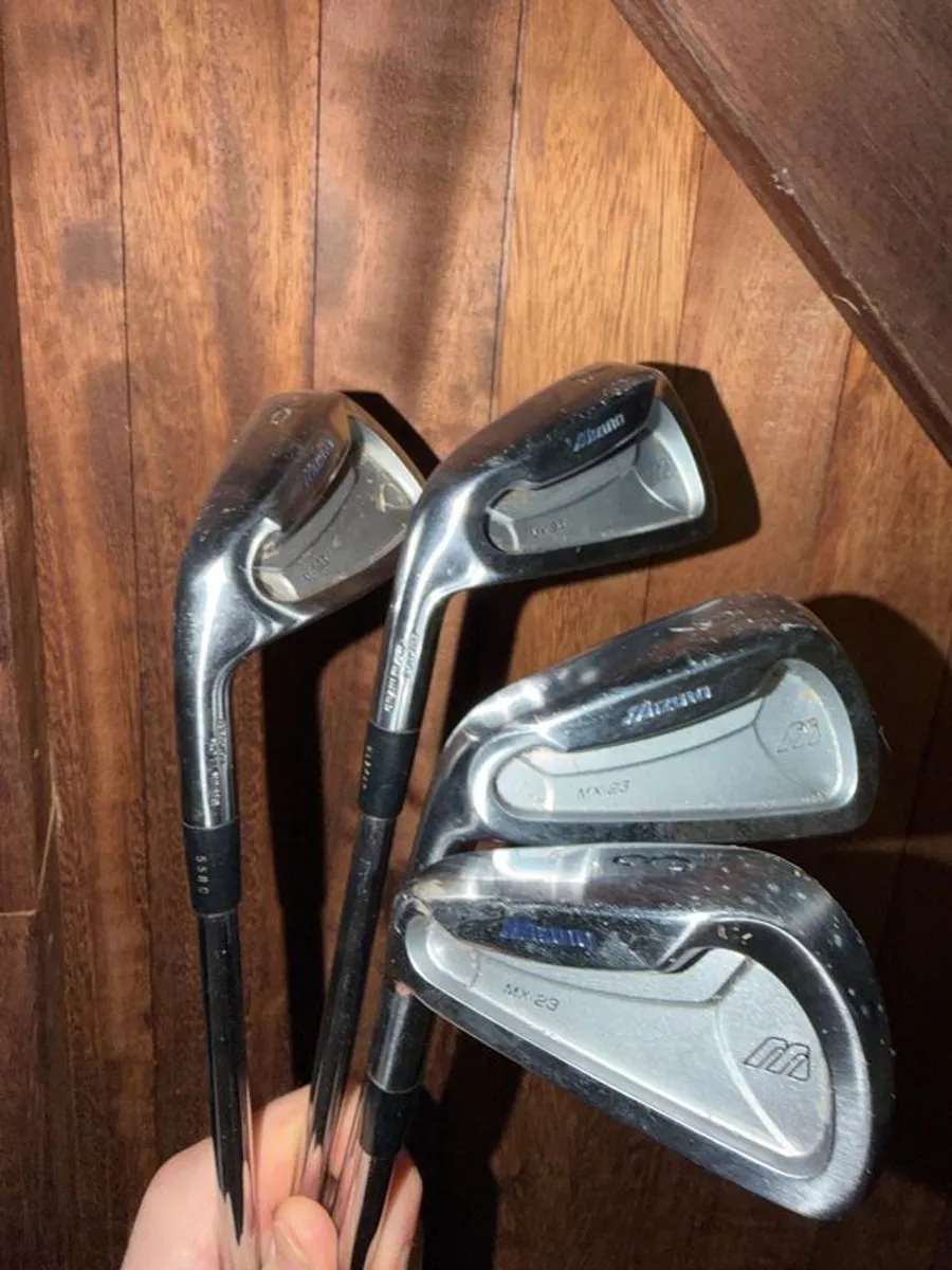 Left handed Mizuno irons wedges & woods - Image 1