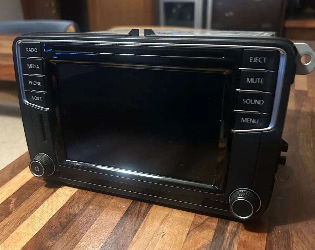 Car Radio  (MIB STD2) - Image 2