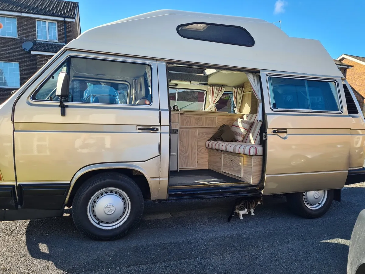 VW T25 Caravelle - Image 3