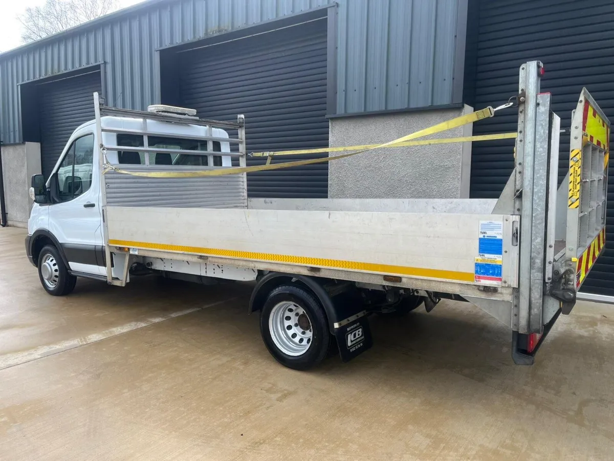 Ford Transit 2022 - Image 2