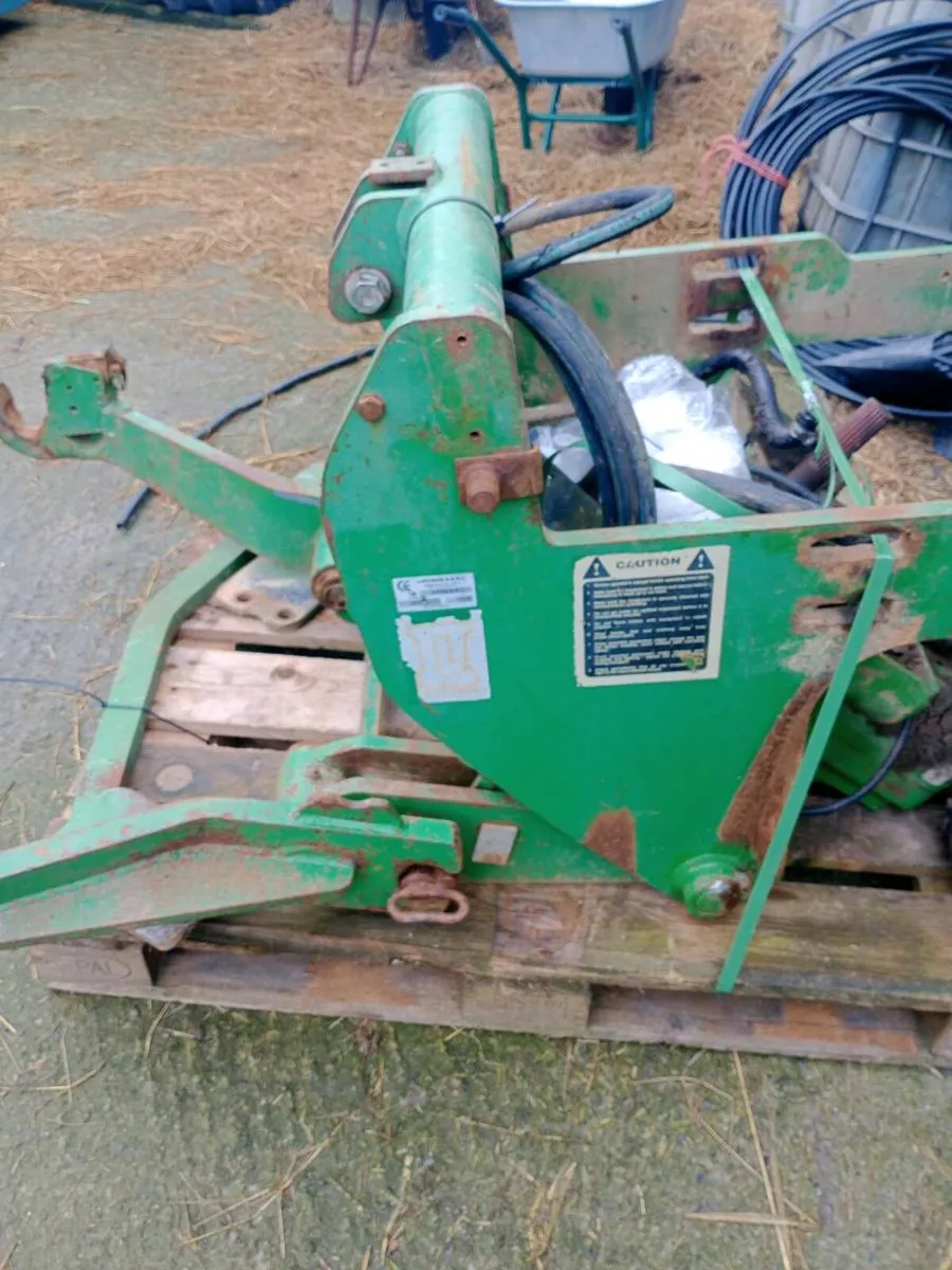 John Deere front linkage - Image 1