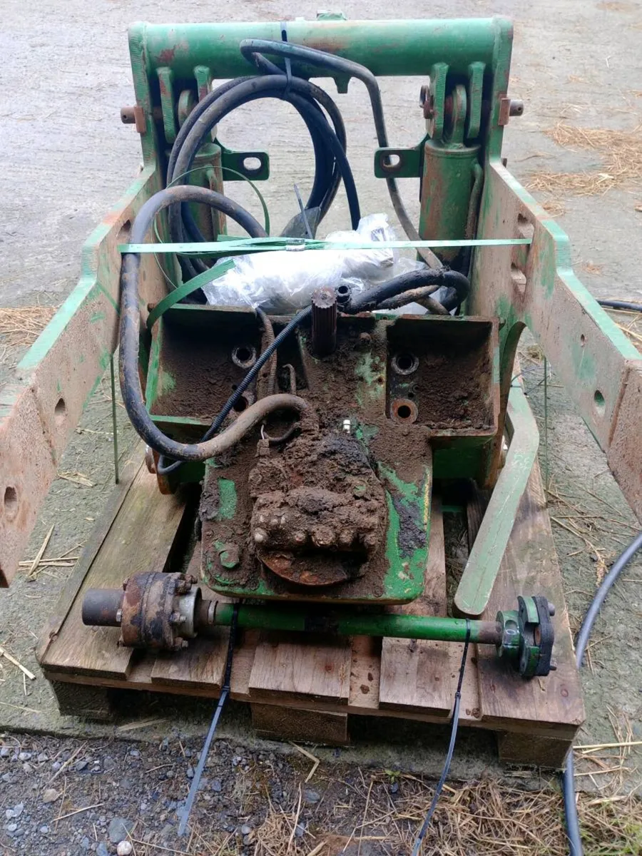 John Deere front linkage - Image 3