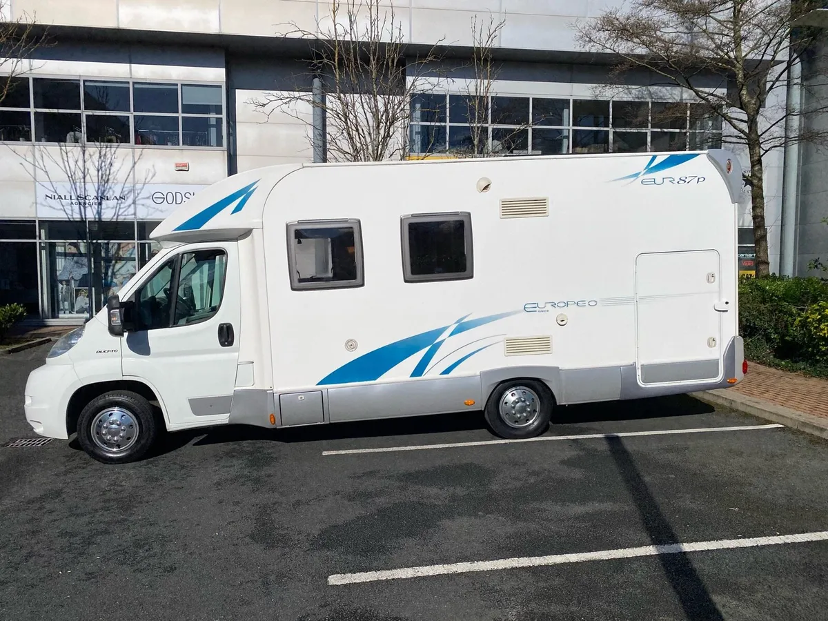 2009 RIMOR EUROPEO 87P XX LARGE GARAGE - Image 4