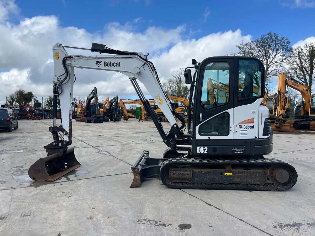 2019 Bobcat E62 Mini Excavator - Image 1
