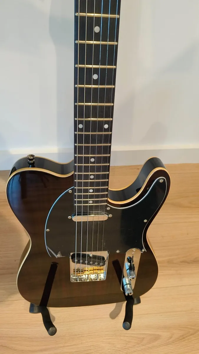 Harley Benton TE-70 Telecaster Guitar + Fender Amp - Image 4