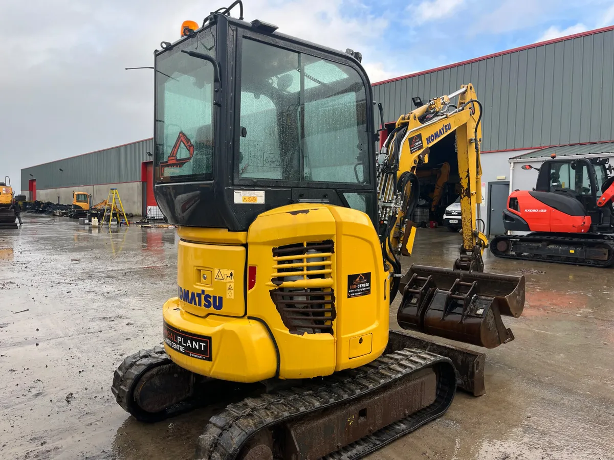 2021 Komatsu PC26MR-5 Mini Excavator - Image 4