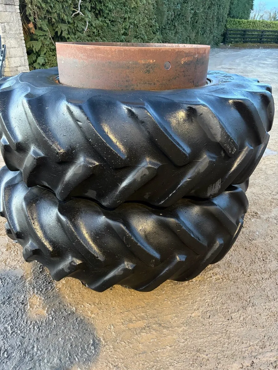 Stocks dual wheels 20.8r38 - Image 1