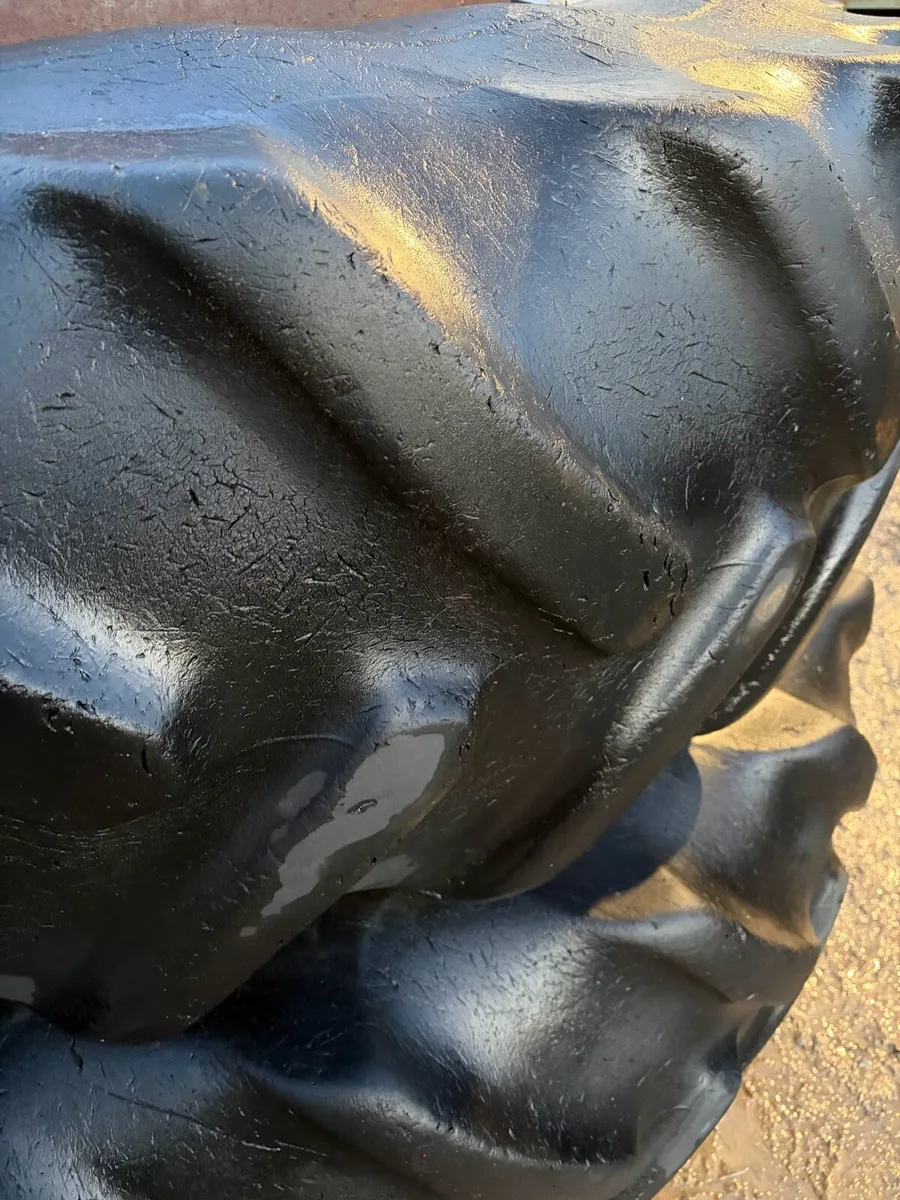 Stocks dual wheels 20.8r38 - Image 4