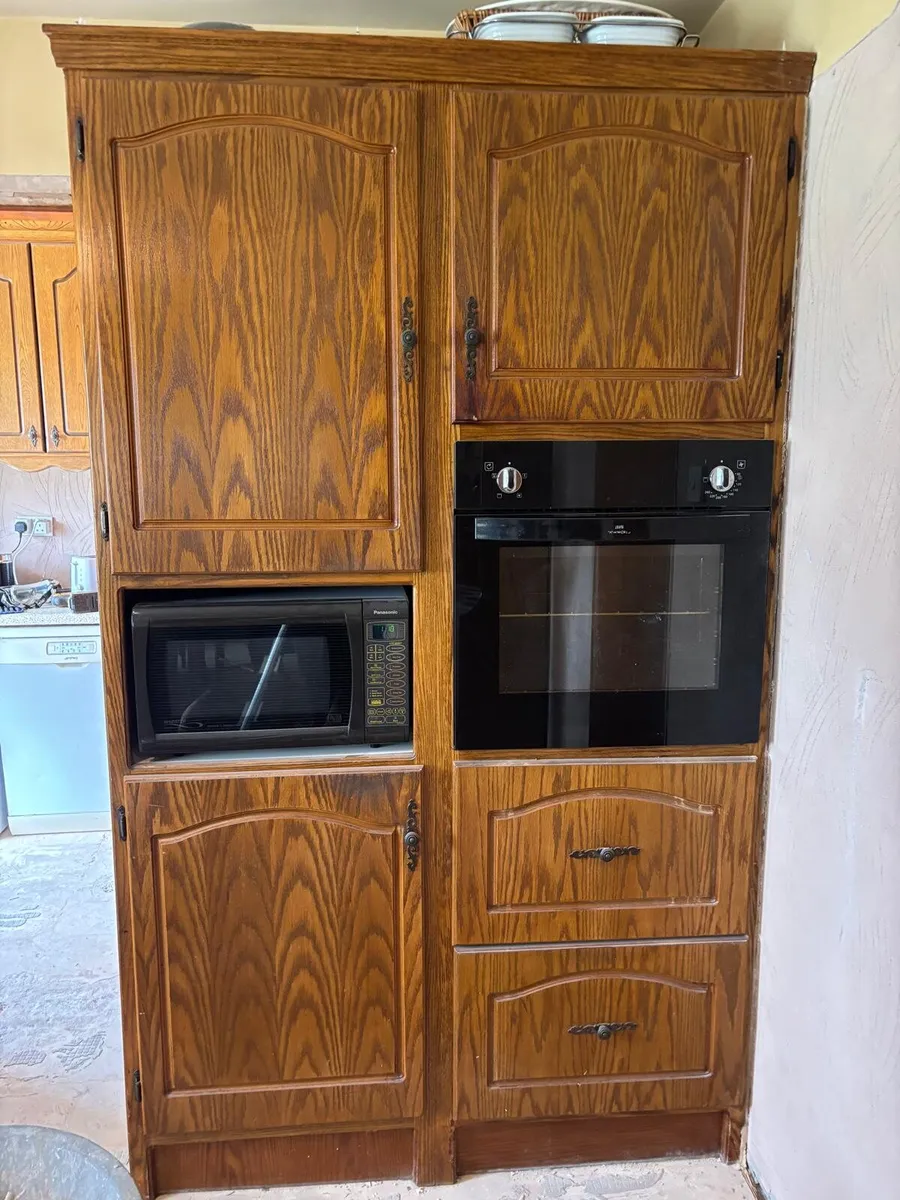 Complete Oak Solid Framed Kitchen Forsale - Image 3