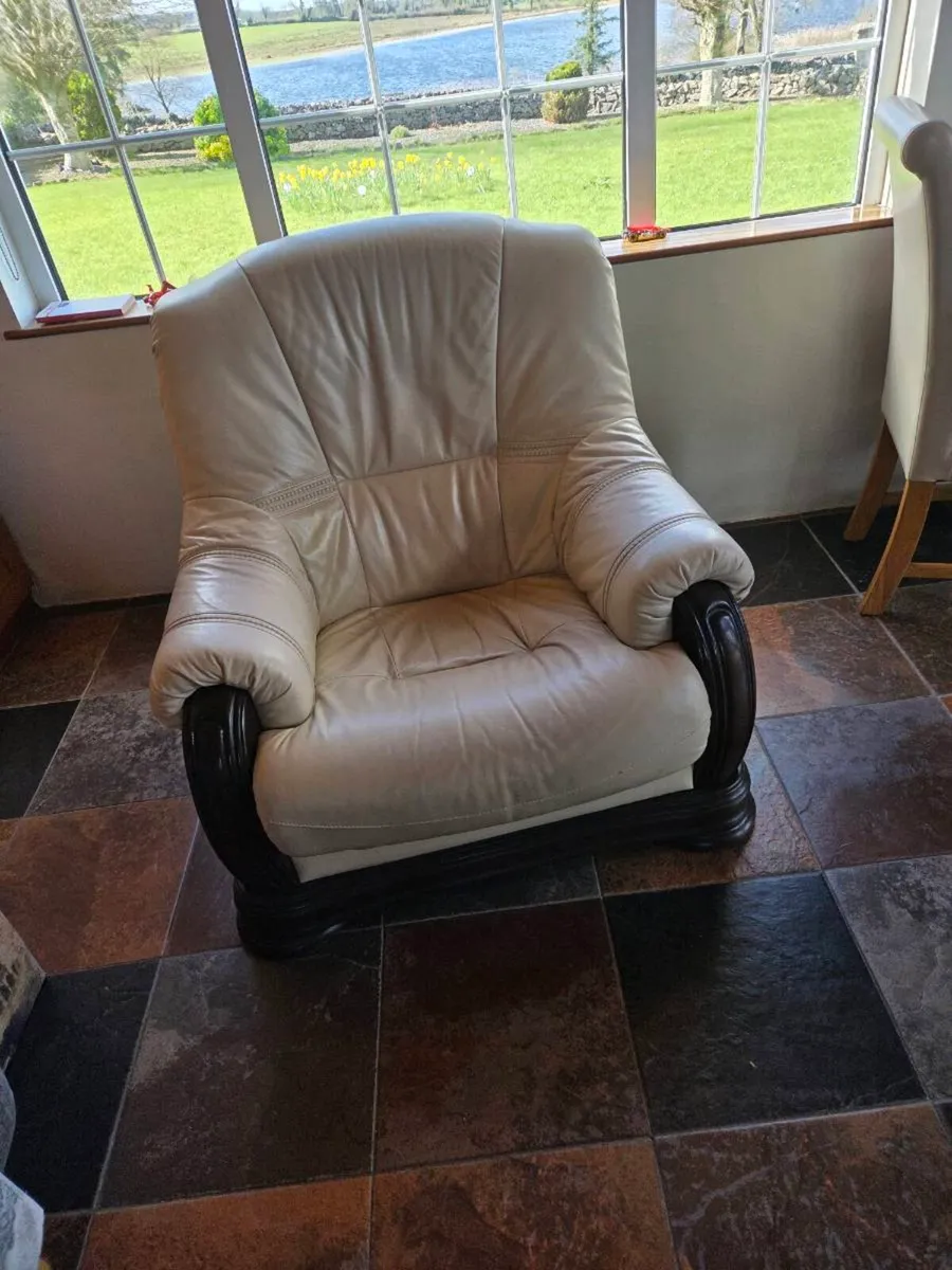 2+1 cream leather couch - Image 3