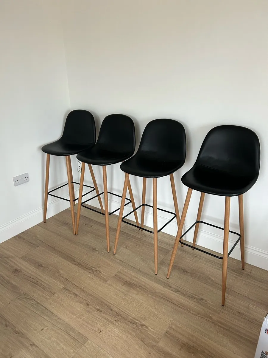 Bar stools - Image 1