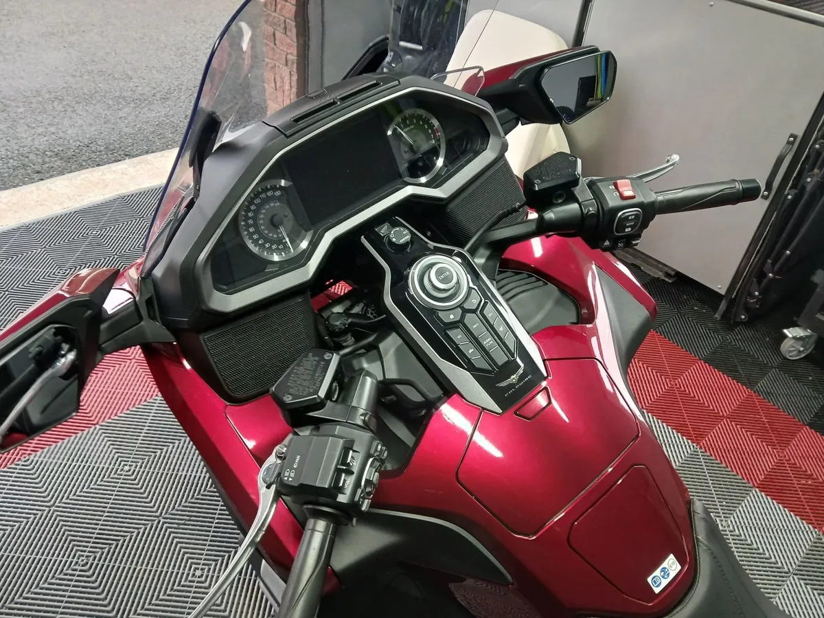 Honda GL 2018 - Image 2