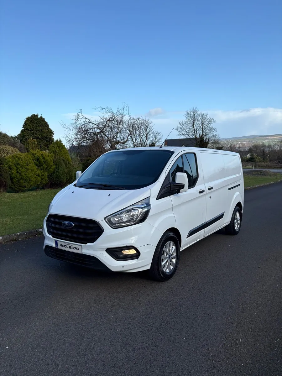 19 Ford Transit Custom - Image 1