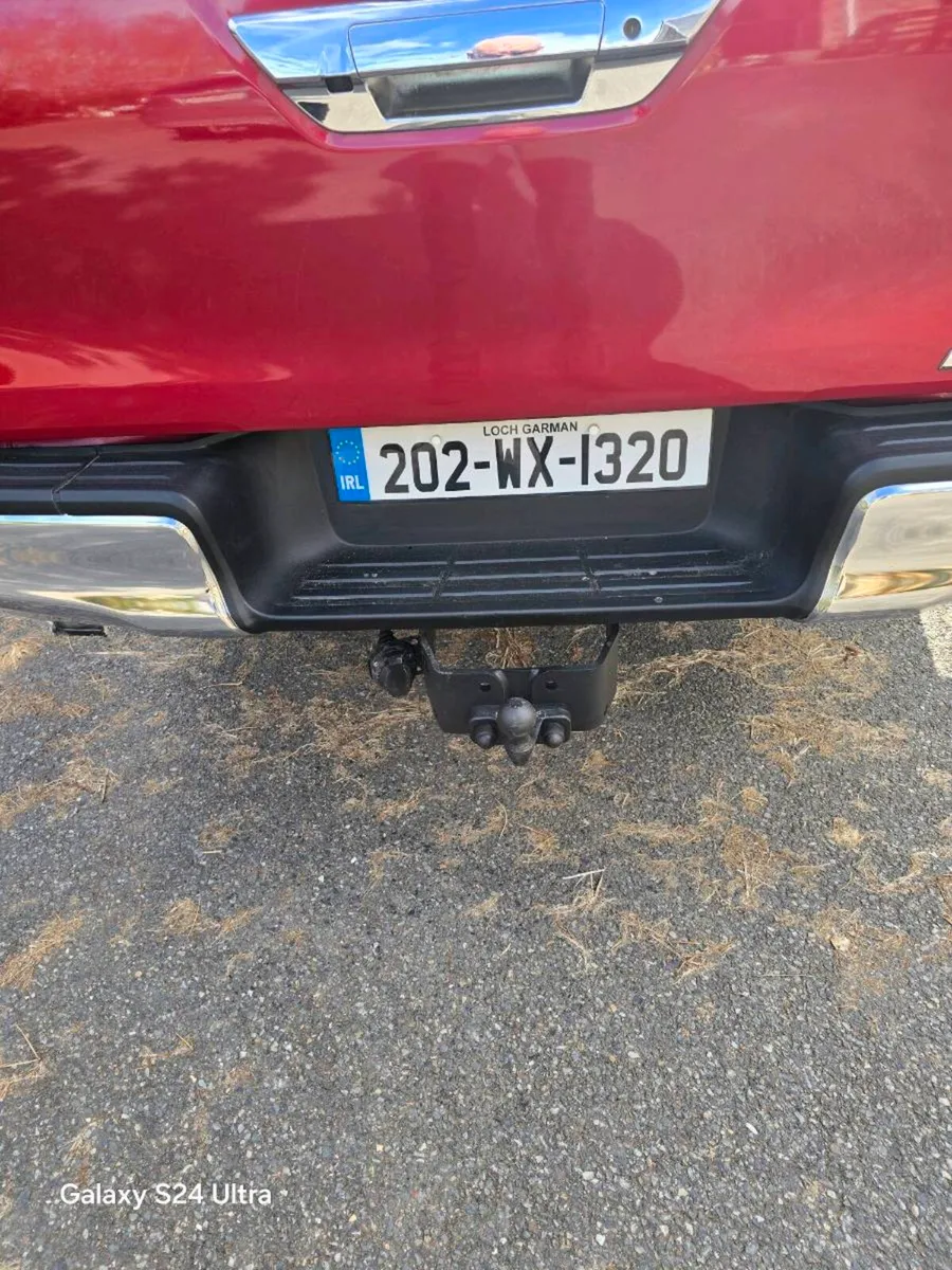 Toyota Hilux - Image 3