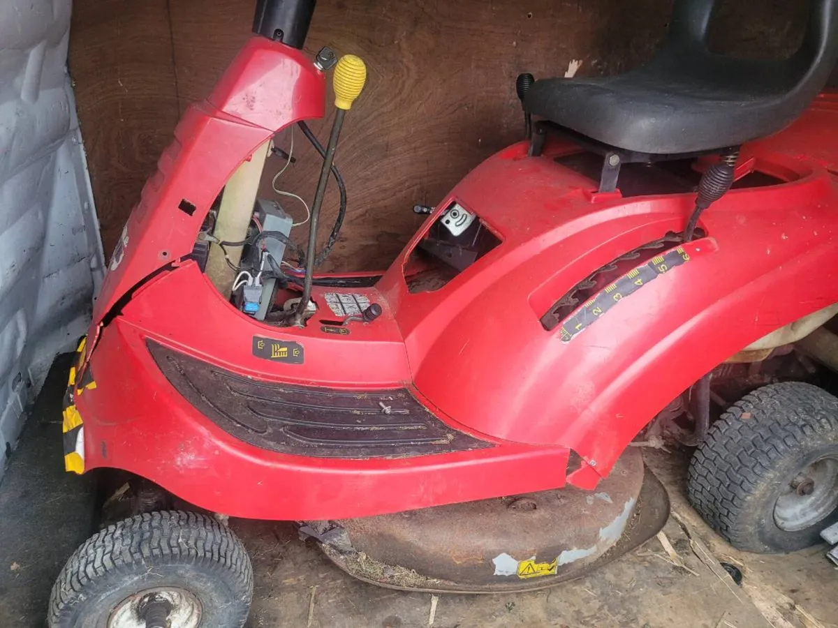 Honda lawnmower - Image 2