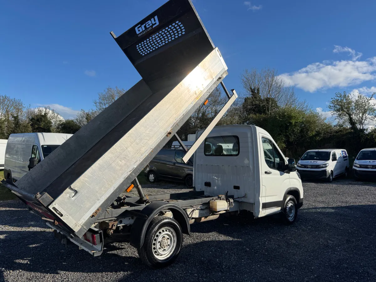 Maxus DELIVER 9 tipper - Image 2