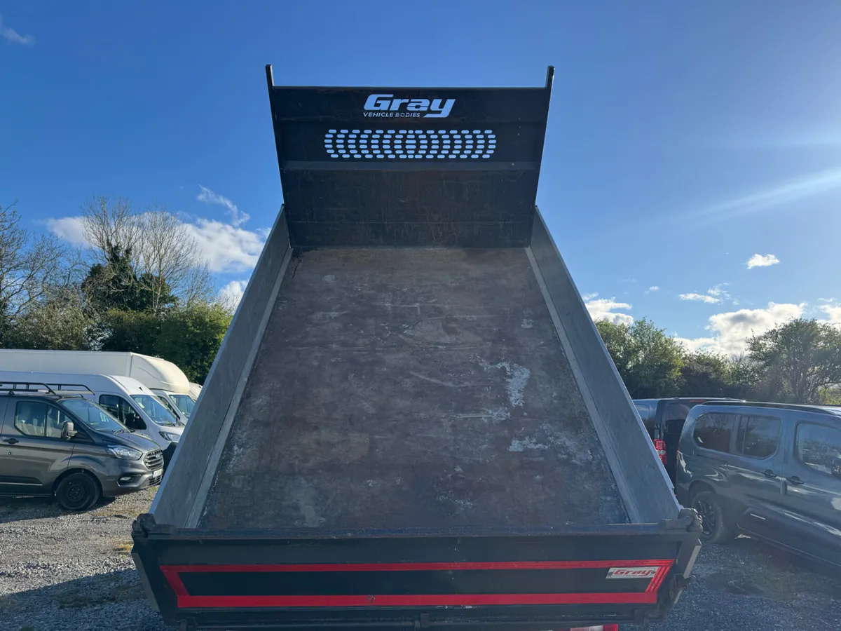 Maxus DELIVER 9 tipper - Image 3