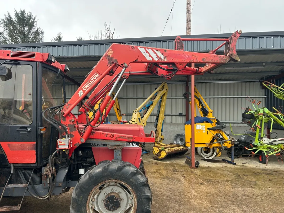 Mx chilton Loader to fit case 844/856 - Image 1