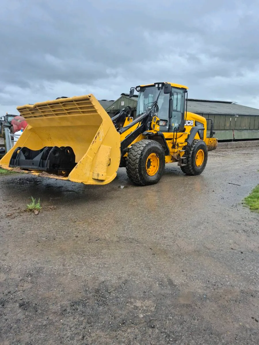 Buckets for loader and digger - Image 1