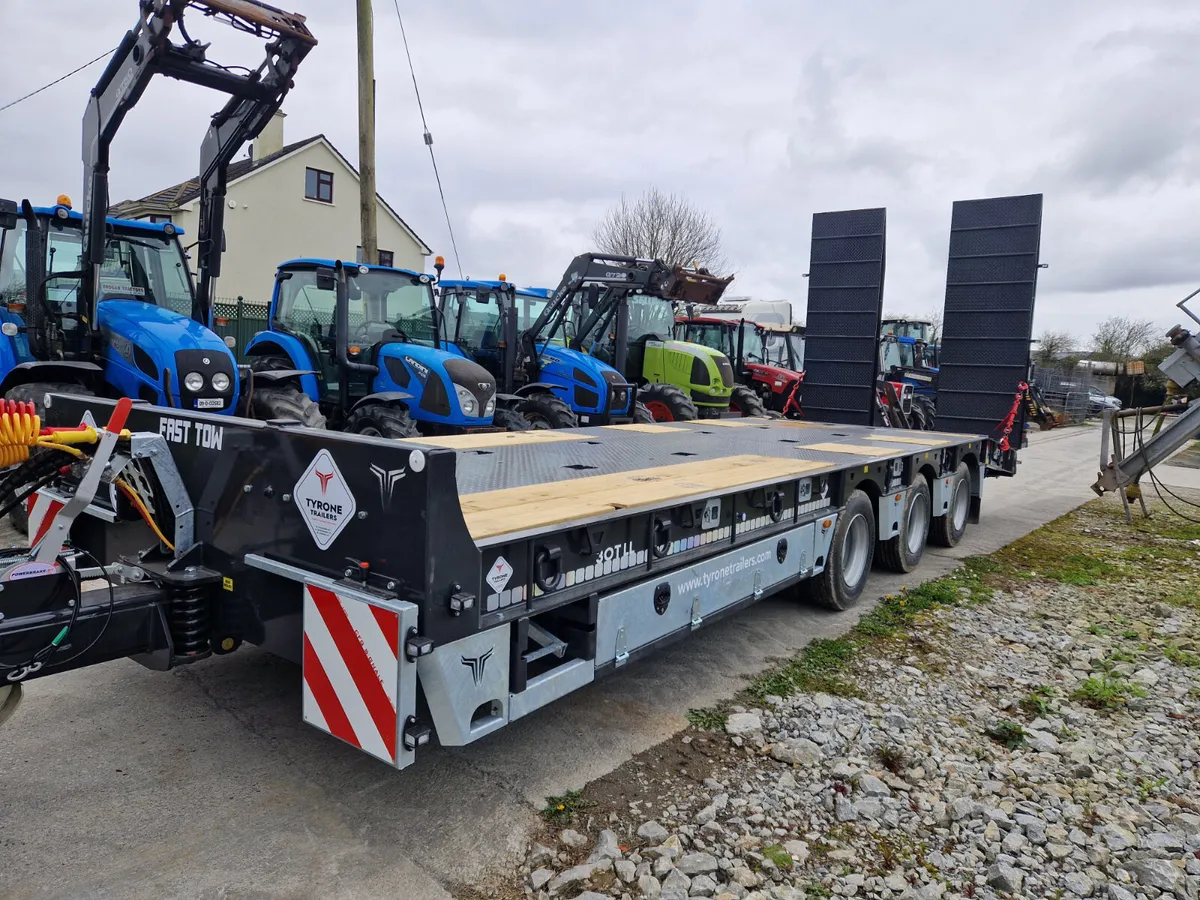 30 ton Tyrone low loader - Image 2