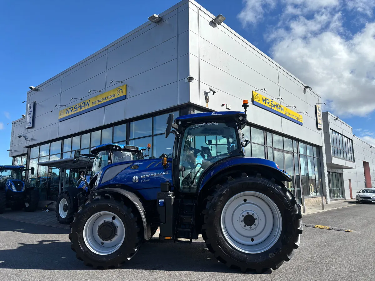 New Holland T7.225 Blue Power-1442hrs - Image 1