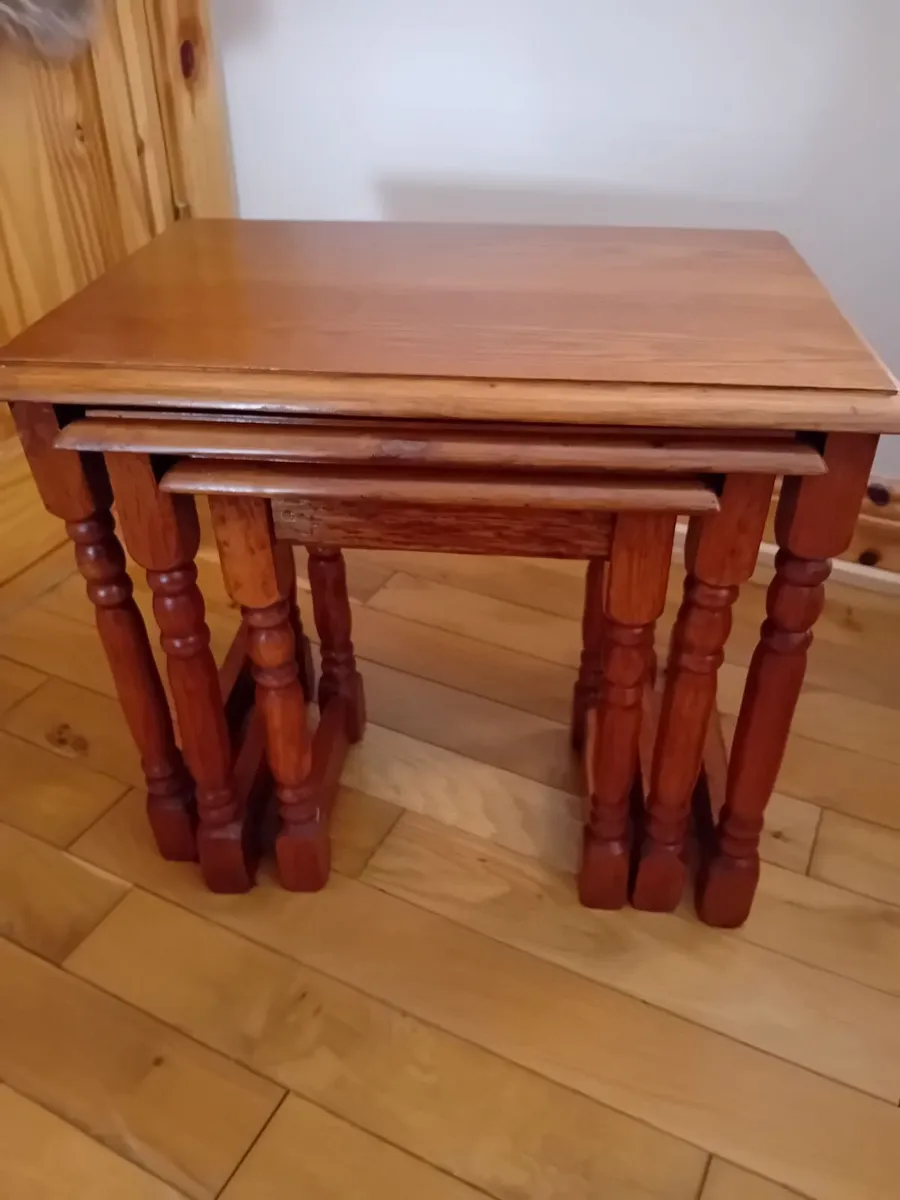 Nest of tables - Image 2