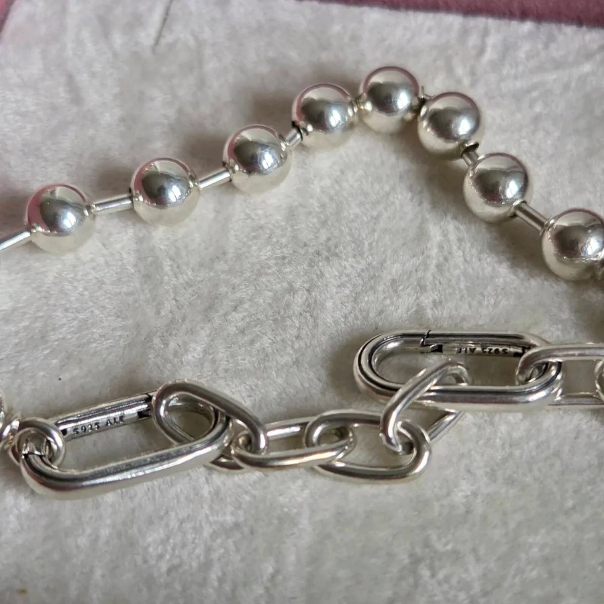 Pandora beads/links bracelet - Image 4