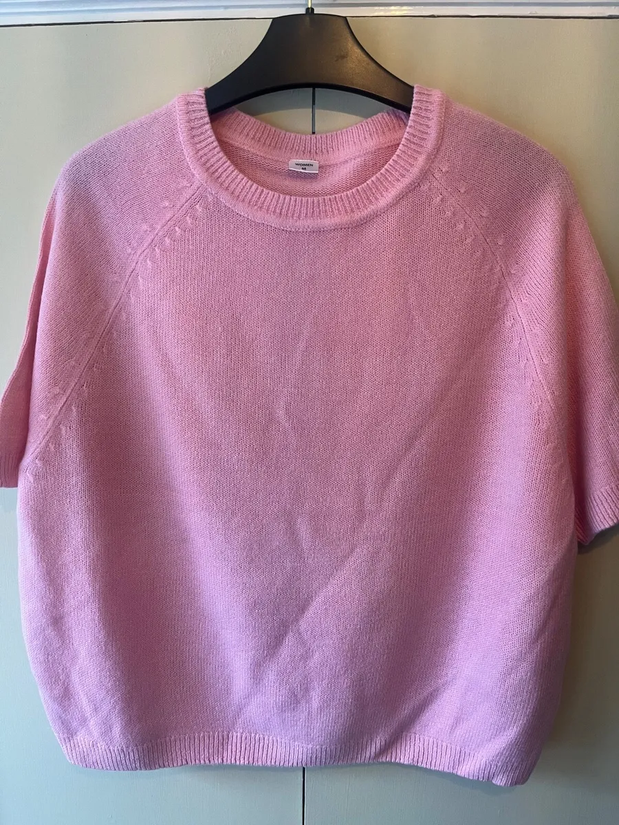 Gorgeous soft Pink jumper - Image 2