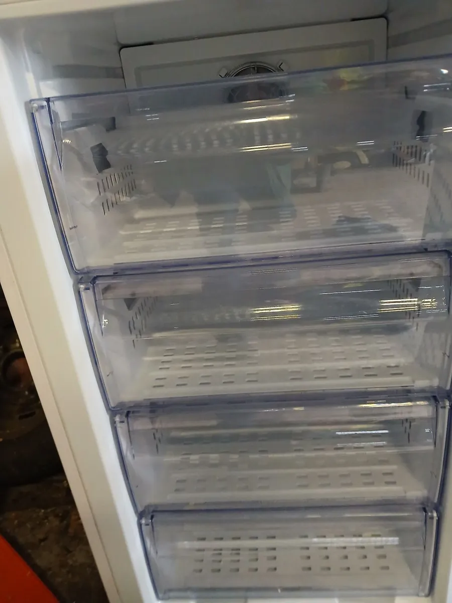 Beko Fridge freezer - Image 3